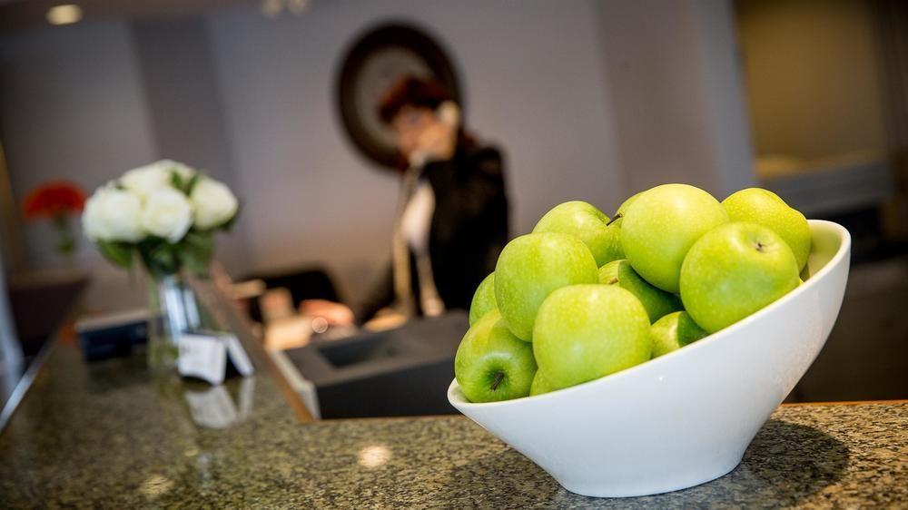 Best Western Hotel Brossard Eksteriør bilde