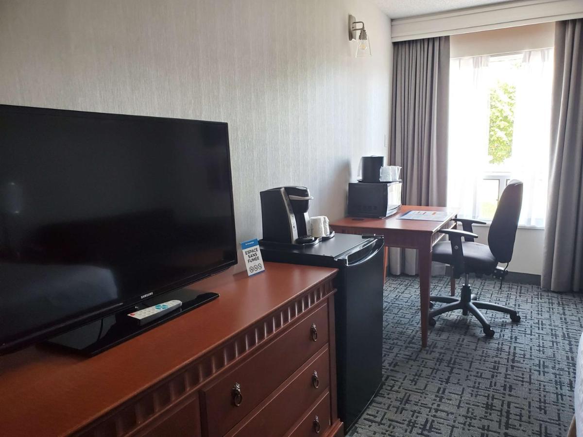 Best Western Hotel Brossard Eksteriør bilde