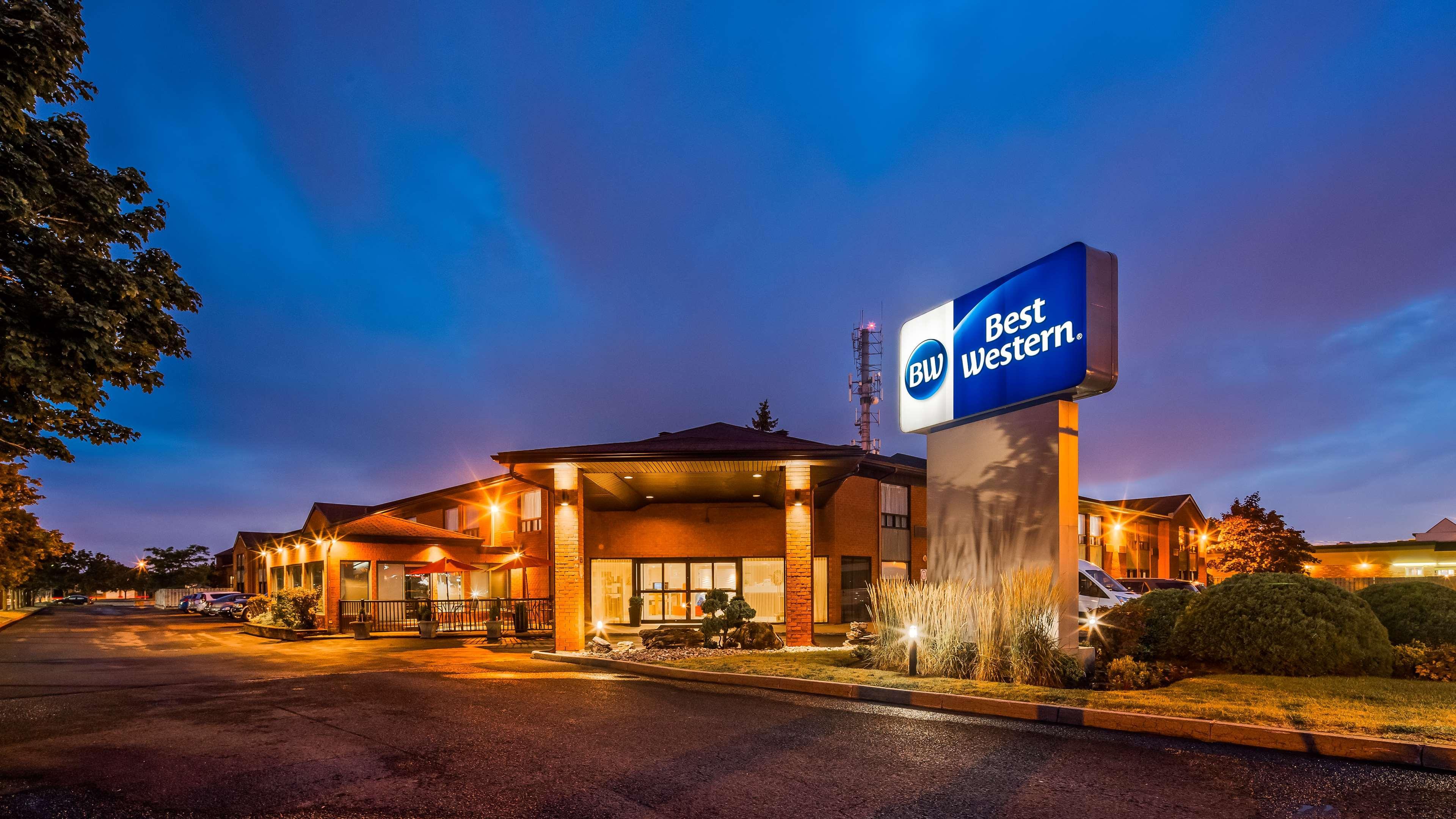 Best Western Hotel Brossard Eksteriør bilde
